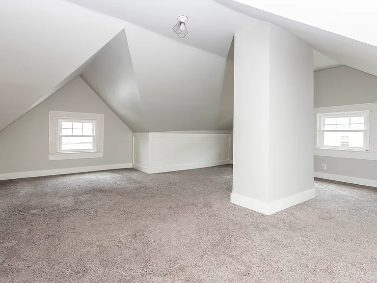 3834 Eastern Ave — Photo 32