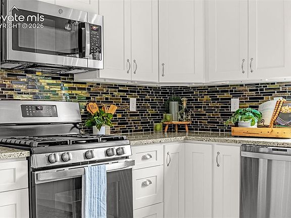 3rd image of 5155 Bitterweed Ln