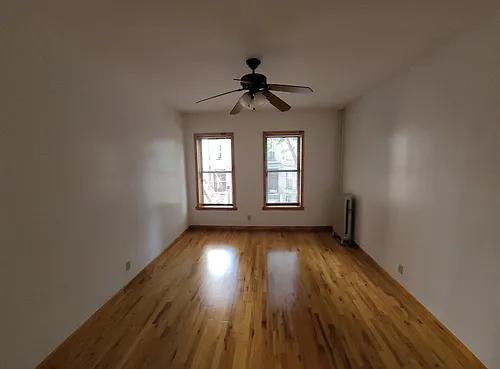 1001 Lincoln Pl #2B Photo 1