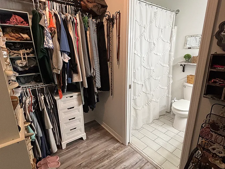 3861 Indian Trail Dr #106 — Photo 25