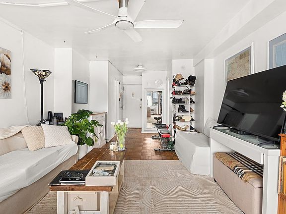 3rd image of 440 E 79th St APT 12I