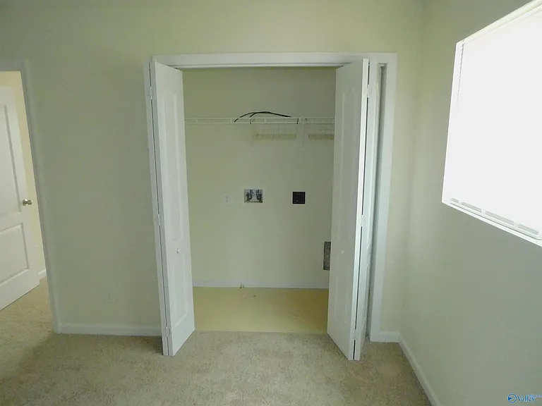 130 Lockport Dr — Photo 20