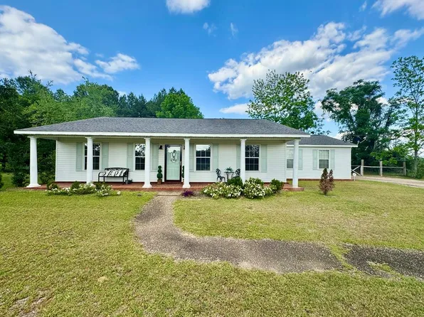 5239 S County Road 20, Ozark, AL 36360