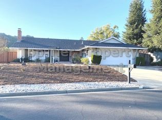201 Sheila Ct, Moraga, CA