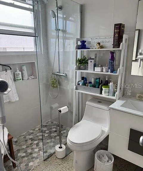 711 Union St #8 — Photo 14