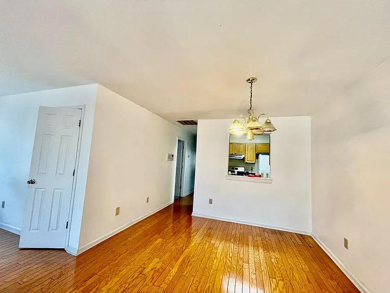 289 Seaview Ave #2 — Photo 8