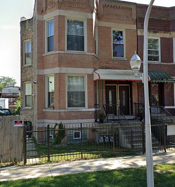 1st image of 4929 W Van Buren St