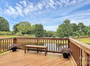 2541 Grantham Place Dr, Fort Mill, SC 29715