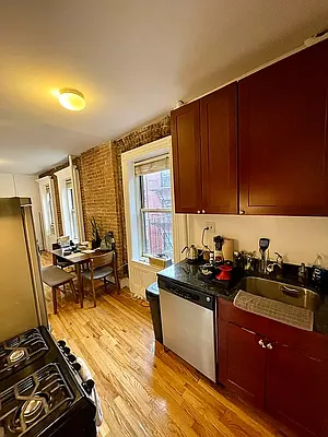 Rented by LJ Sloane Management | media 9