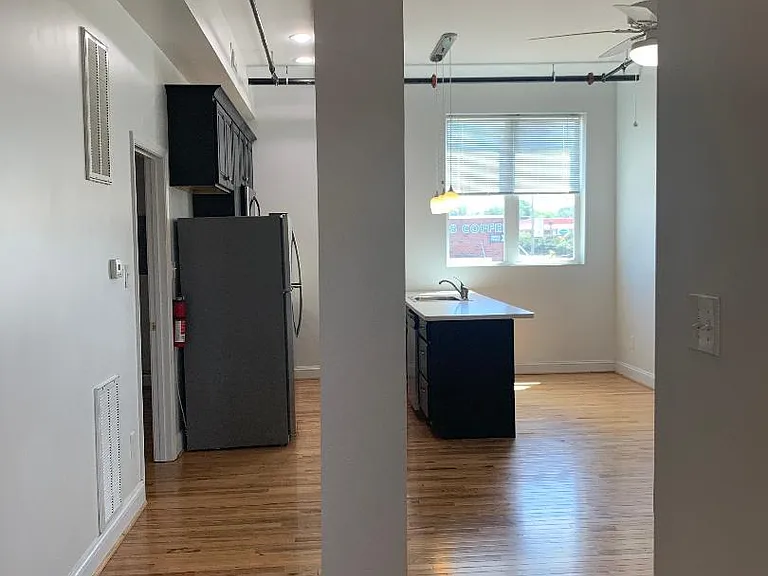 1103A N Arthur Ashe Blvd #B — Photo 7