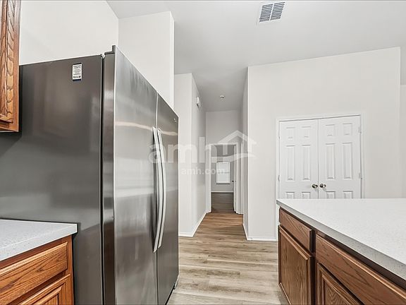 4th image of 903 Plumeria Dr