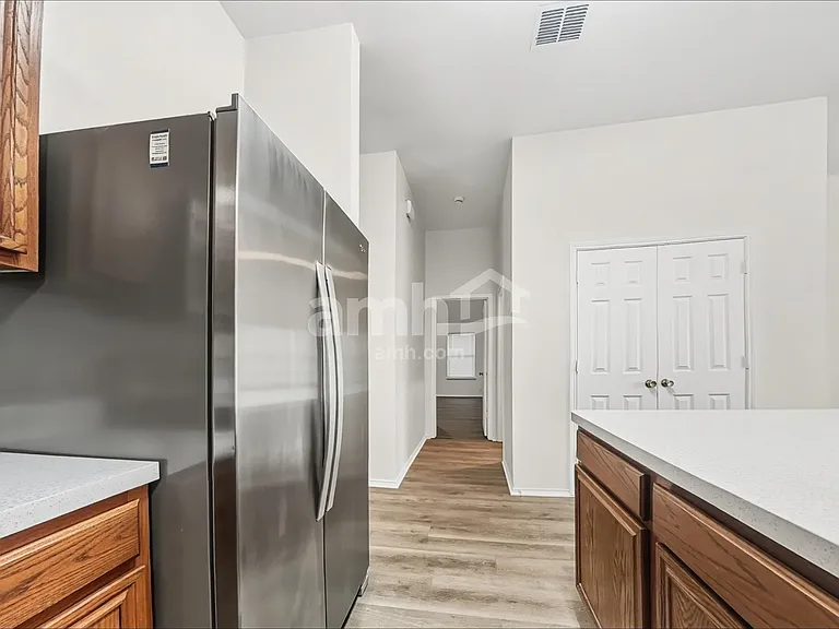 903 Plumeria Dr — Photo 4