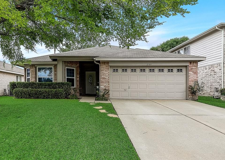 1st image of 2705 Terrace Dr