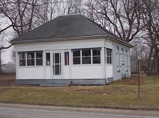 1101 Fair Ave, Pana, IL 62557