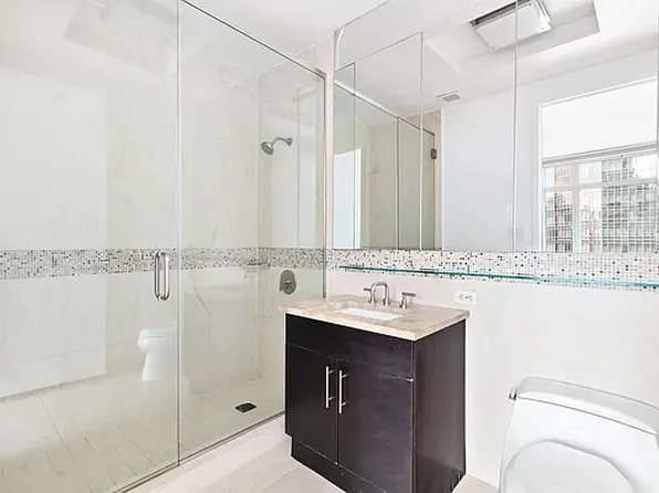 325 Fifth Avenue image 5 of 14