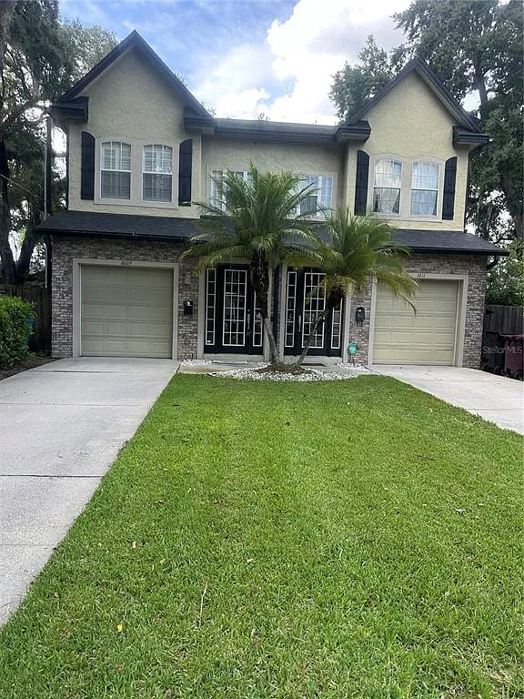 2 bed, 2.5 bath, 2150 sqft, $3,995 — Photo 1