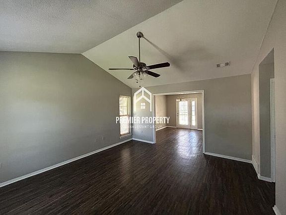 2nd image of 3435 Shadow Oaks Pkwy