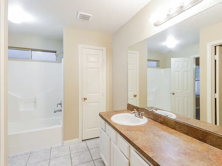 15515 Waverly Dr — Photo 11