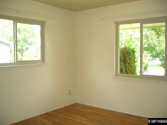 all bedrooms have wood floors