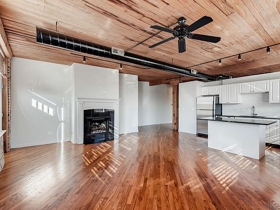 3rd image of 2021 W Willow St APT 201