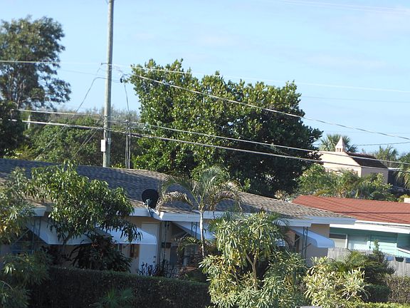 3rd image of 3815 Parker Avenue
