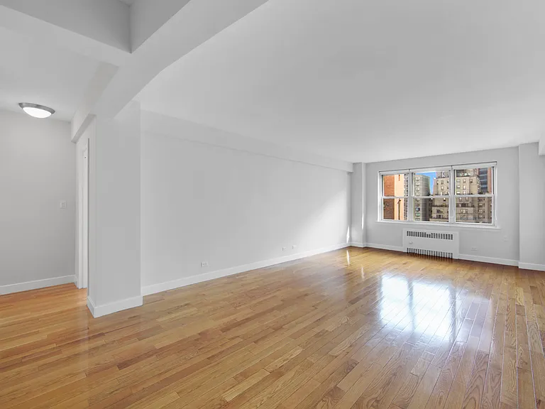 41 Park Ave #15H — Photo 3