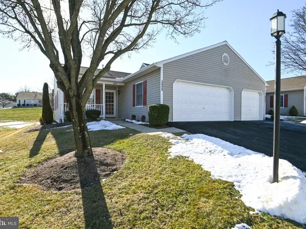 3025 Lakefield Rd #3025, York, PA 17402