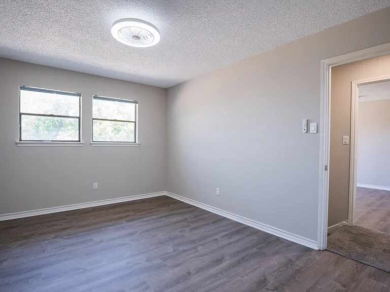 9914 Ardash Ln — Photo 16