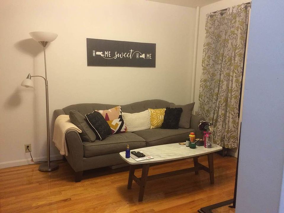 1st image of 2511 30th Ave APT 2R