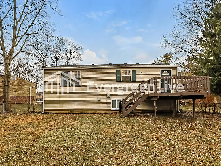 1401 Wolf Cir — Photo 15