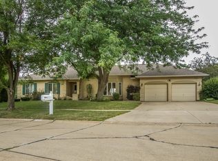 3900 Dove Ct NE, Cedar Rapids, IA 52402