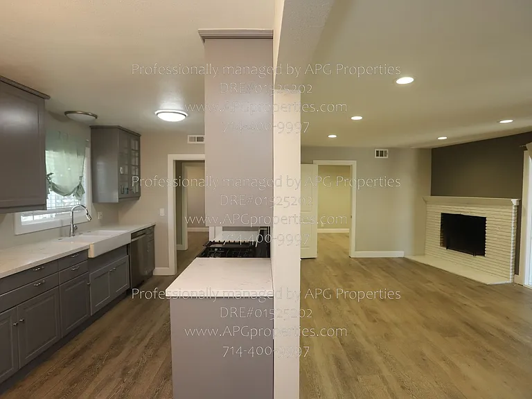 11242 Dallas Dr — Photo 21