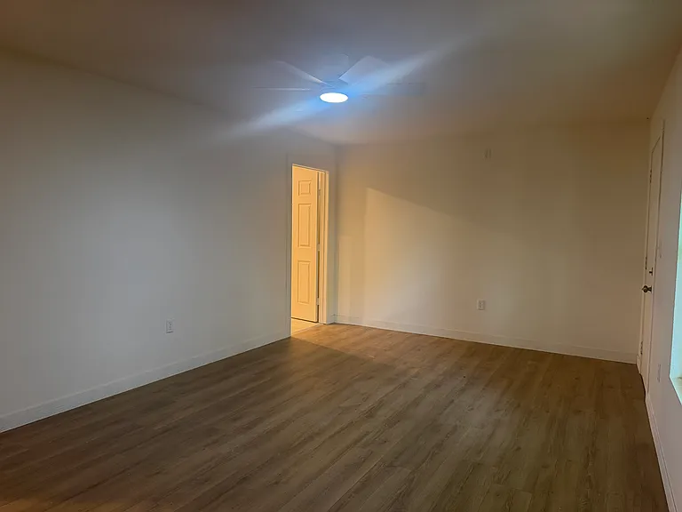 2222 Harding St — Photo 12