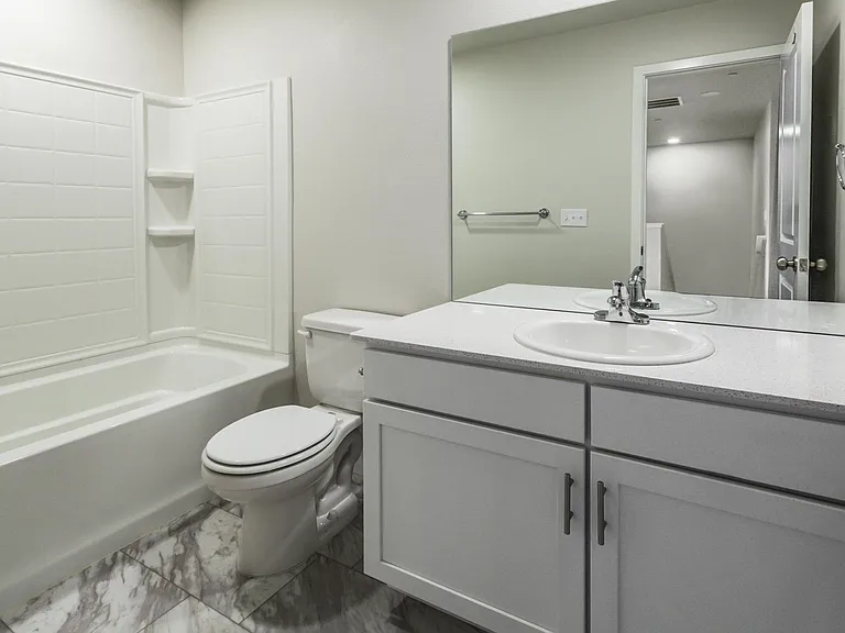 Full bath upstairs