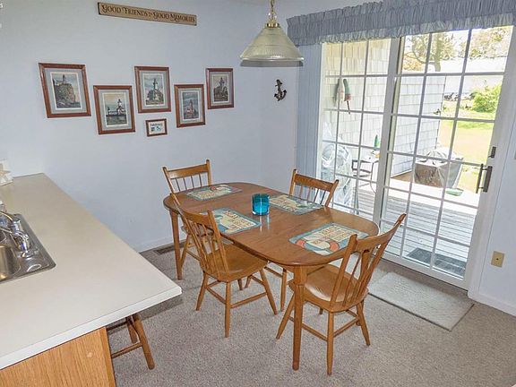 5th image of 111 W Lakeshore Dr Unit 1B