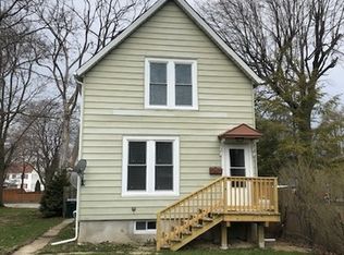 1634 Victoria Ave, North Chicago, IL
