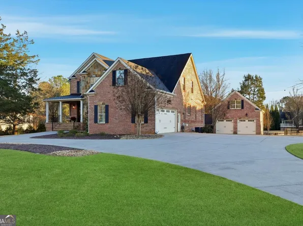 18 Starlight Dr NW, Cartersville, GA 30121