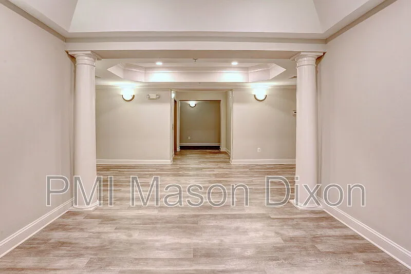 2 bed, 2.0 bath, 1500 sqft, $3,000 — Photo 4