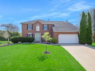 1010 Durham Dr, Bloomington, IL 61704