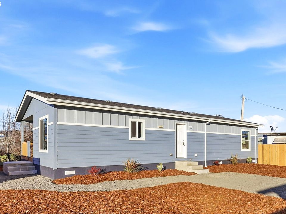 1st image of 1423 31st St