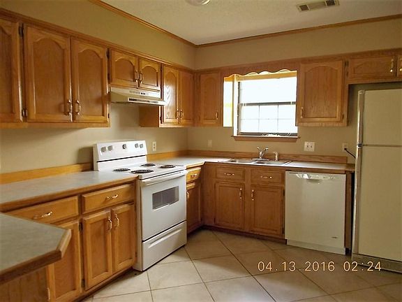 2nd image of 309 Bonnie Cir