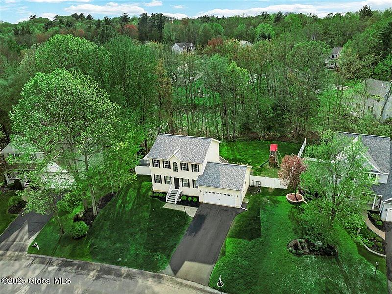 2nd image of 13 Willowbrook Terrace