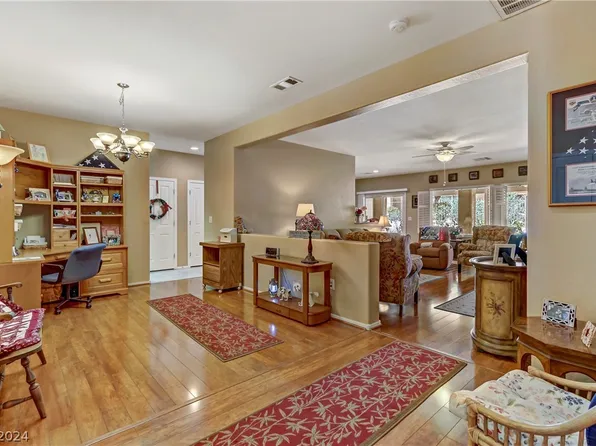 2922 Horned Owl Way, North Las Vegas, NV 89084