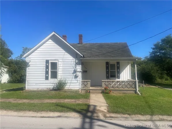 305 Elizabeth Street, Salem, IN 47167