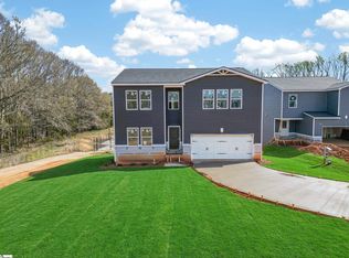 101 Spring Knoll Way, Fountain Inn, SC 29644