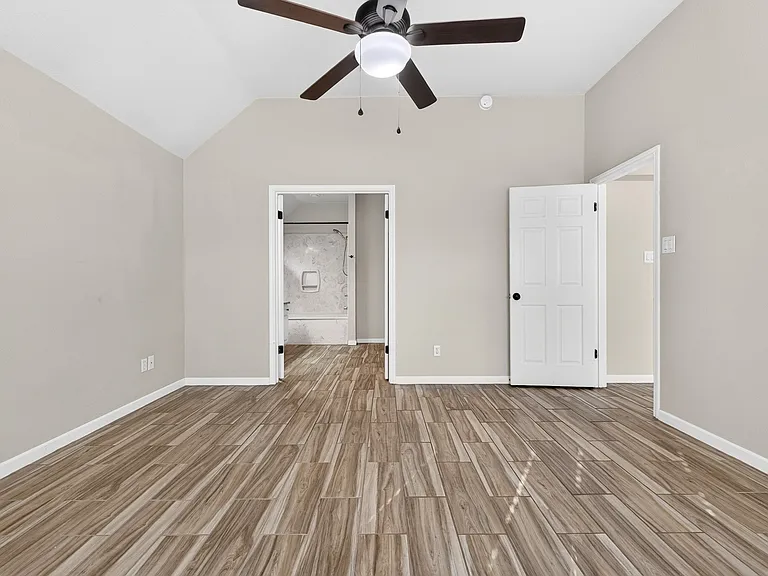 4706 Colby Dr — Photo 9