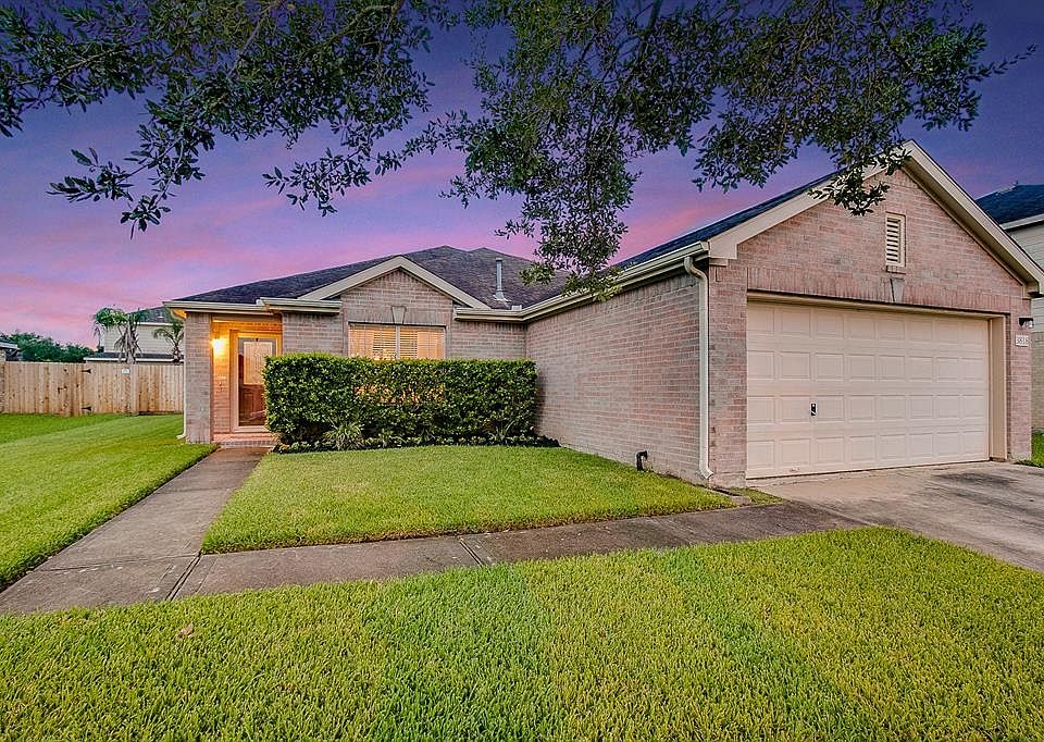 1st image of 3818 Clobourne Crossing Ln