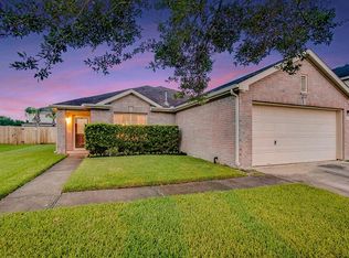 3818 Clobourne Crossing Ln, Friendswood, TX 77546