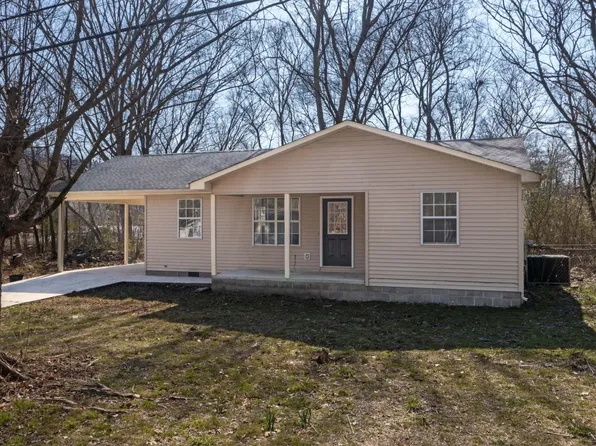 1421 Pikeville Ave, Graysville, TN 37338