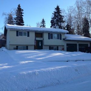 11333 Lower Sunny Cir, Eagle River, AK, 99577